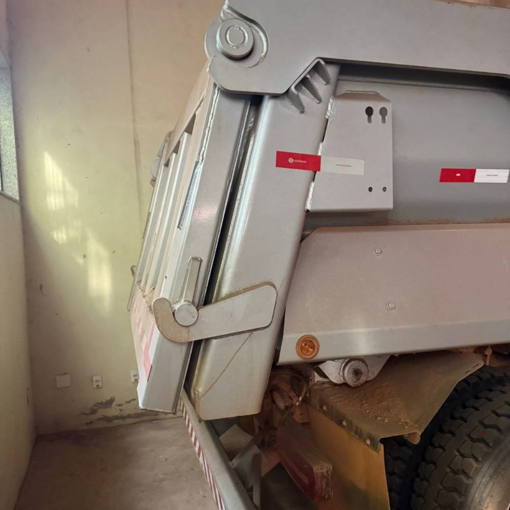 Caminhão VW 33.460 6x4 Caçamba à Venda - Imagem 6