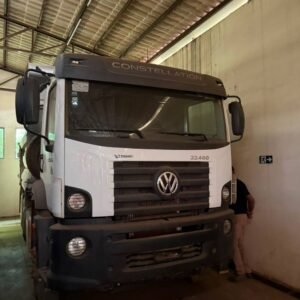 Caminhão VW 33.460 6x4 Caçamba à Venda