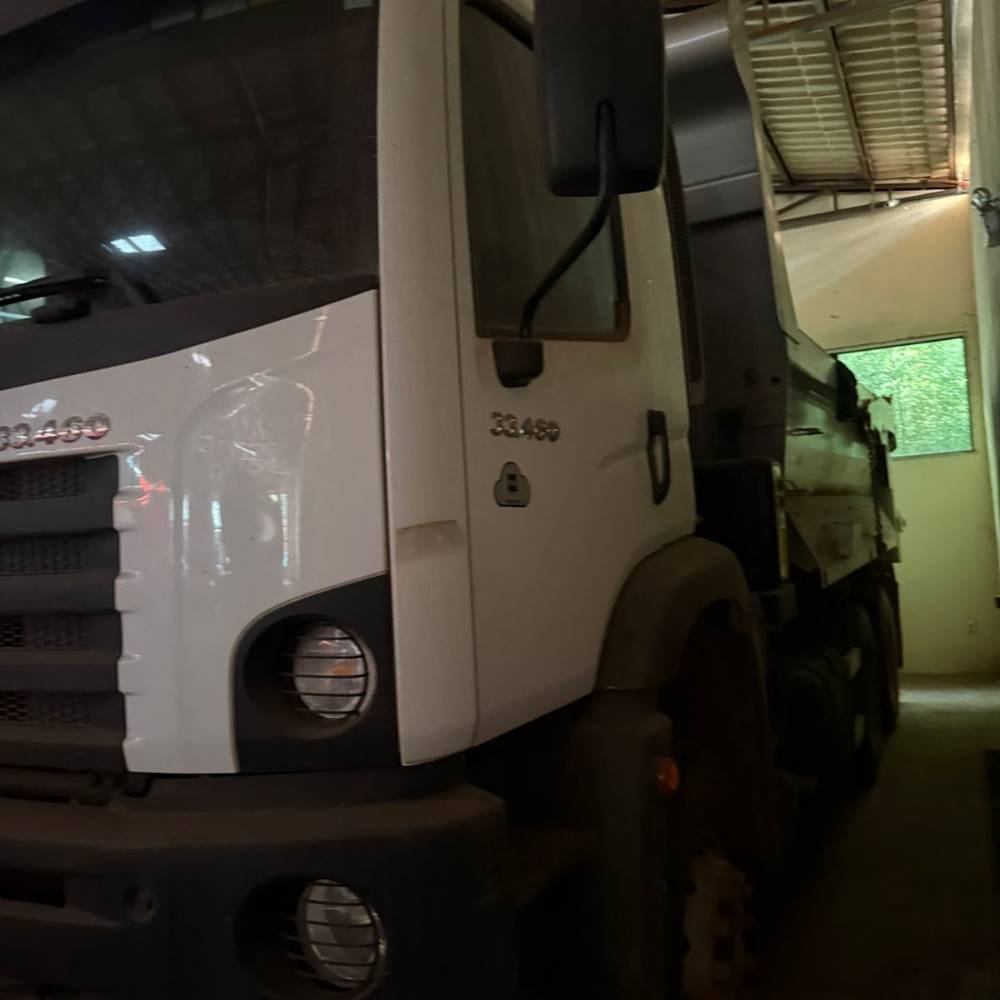 Caminhão VW 33.460 6x4 Caçamba à Venda - Imagem 9