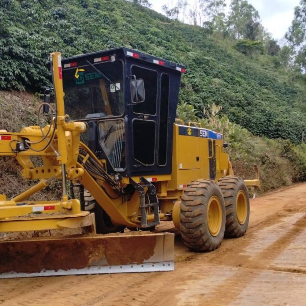 Motoniveladora à Venda - Oportunidade Imperdível! - Imagem 2