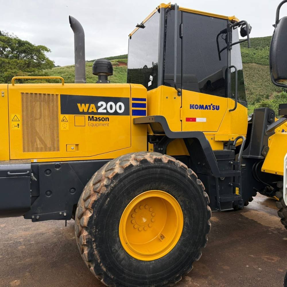 Pá Carregadeira à Venda – Pronta para Trabalhar! - Imagem 2