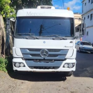 À Venda: 2 Unidades de Caminhão Mercedes-Benz Atego 2426 6x2 Truck