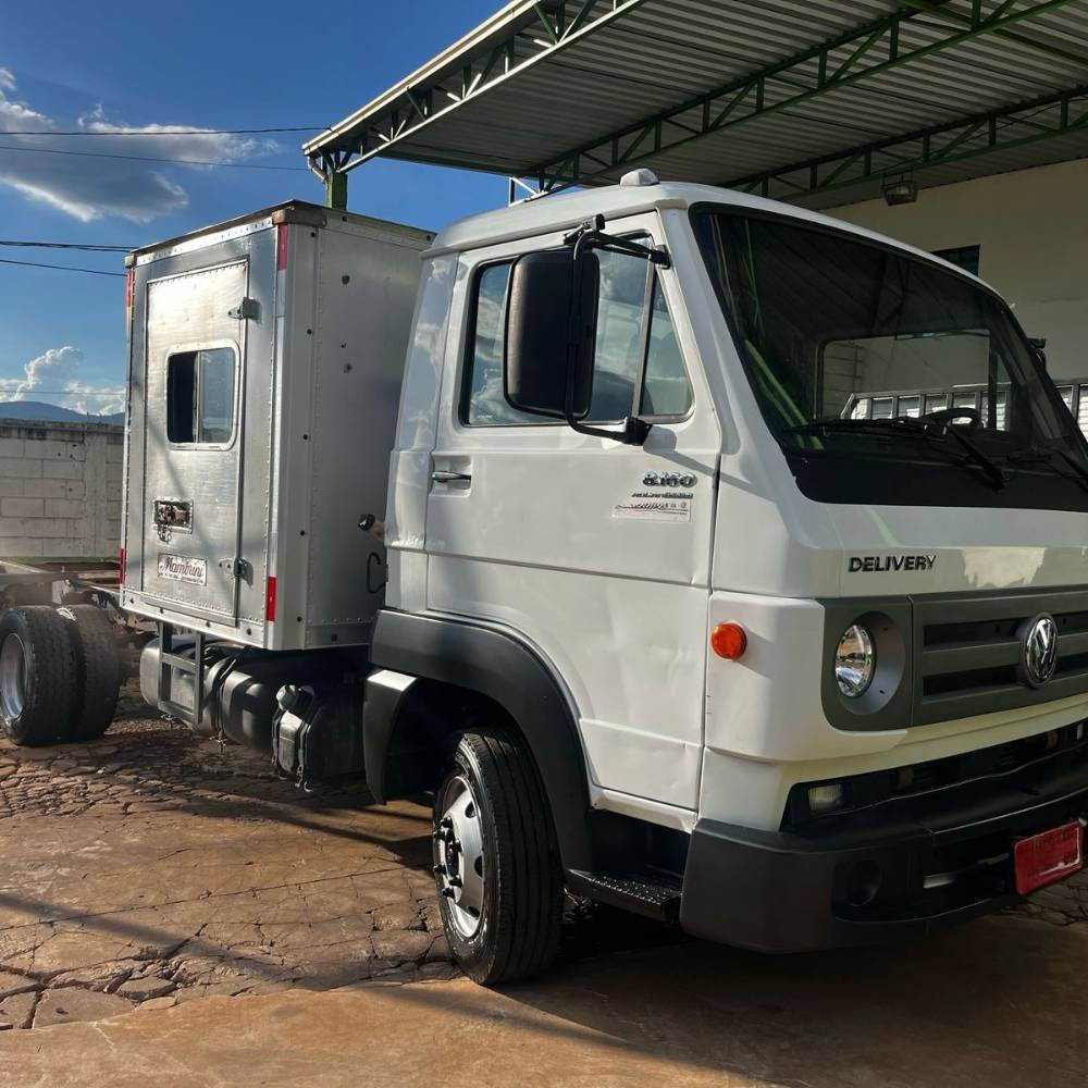 Caminhão VW 8.160 com Cabine Suplementar à Venda - Imagem 3