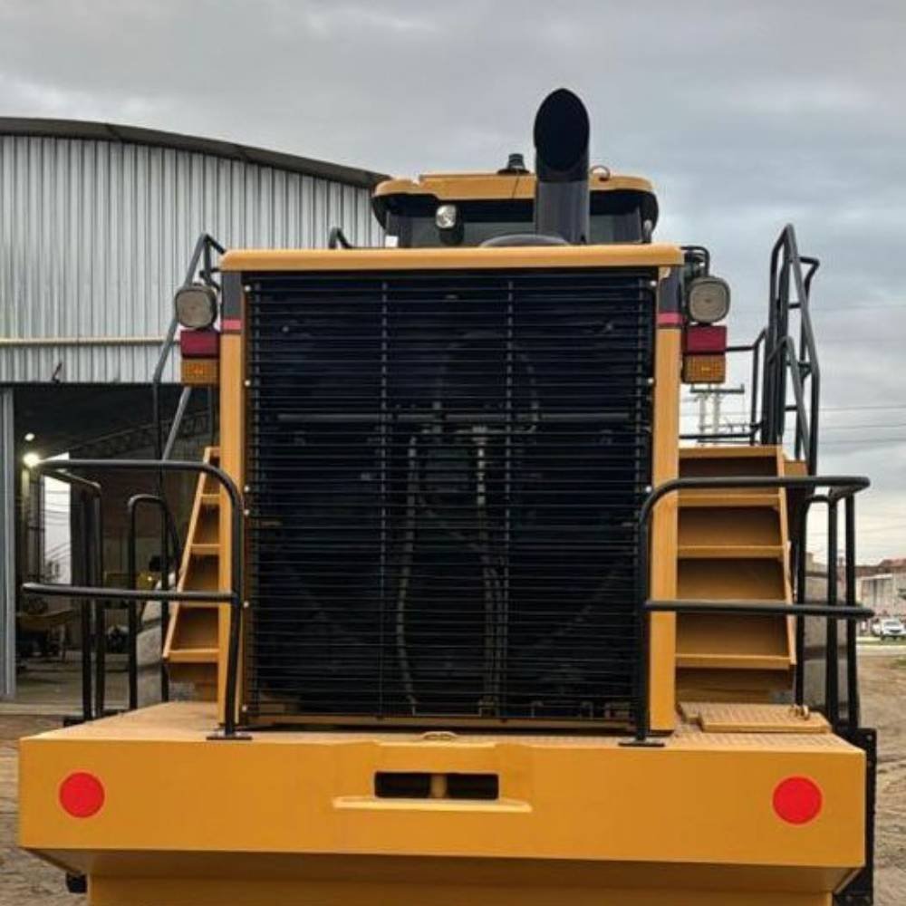 Pá Carregadeira CAT 988G – Ano 2004 - Imagem 3