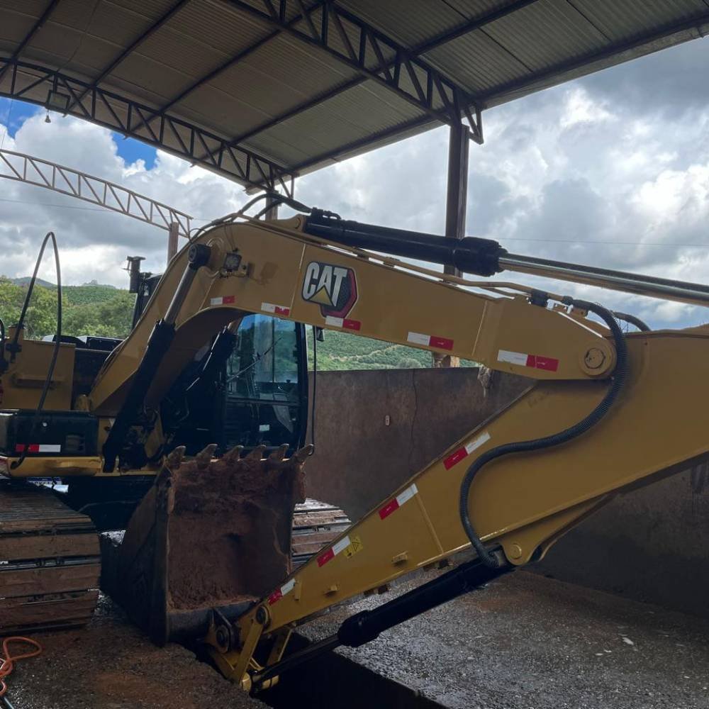 À Venda: Escavadeira Caterpillar 313D2 - Imagem 3