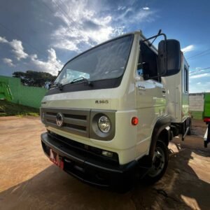 Caminhão VW 8.160 com Cabine Suplementar à Venda