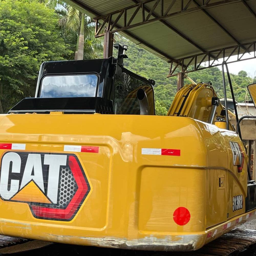 À Venda: Escavadeira Caterpillar 313D2 - Imagem 4