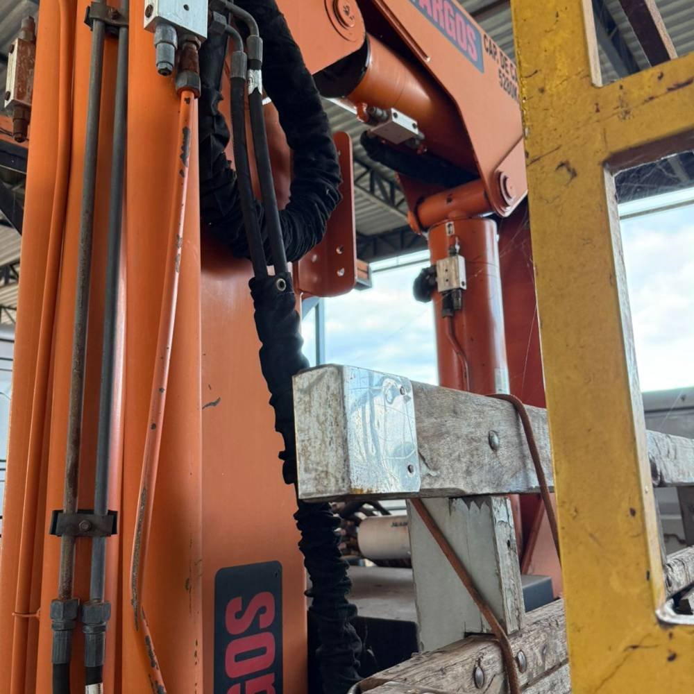 À Venda: 2 Unidades de Caminhão Ford Cargo 3131 6x4 com Munck - Imagem 10