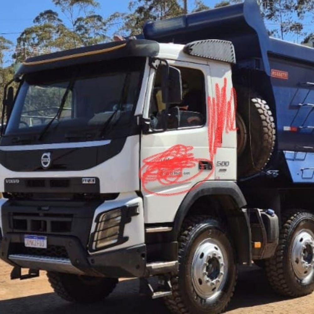 CAMINHÕES VOLVO FMX 500 8x4 À VENDA
