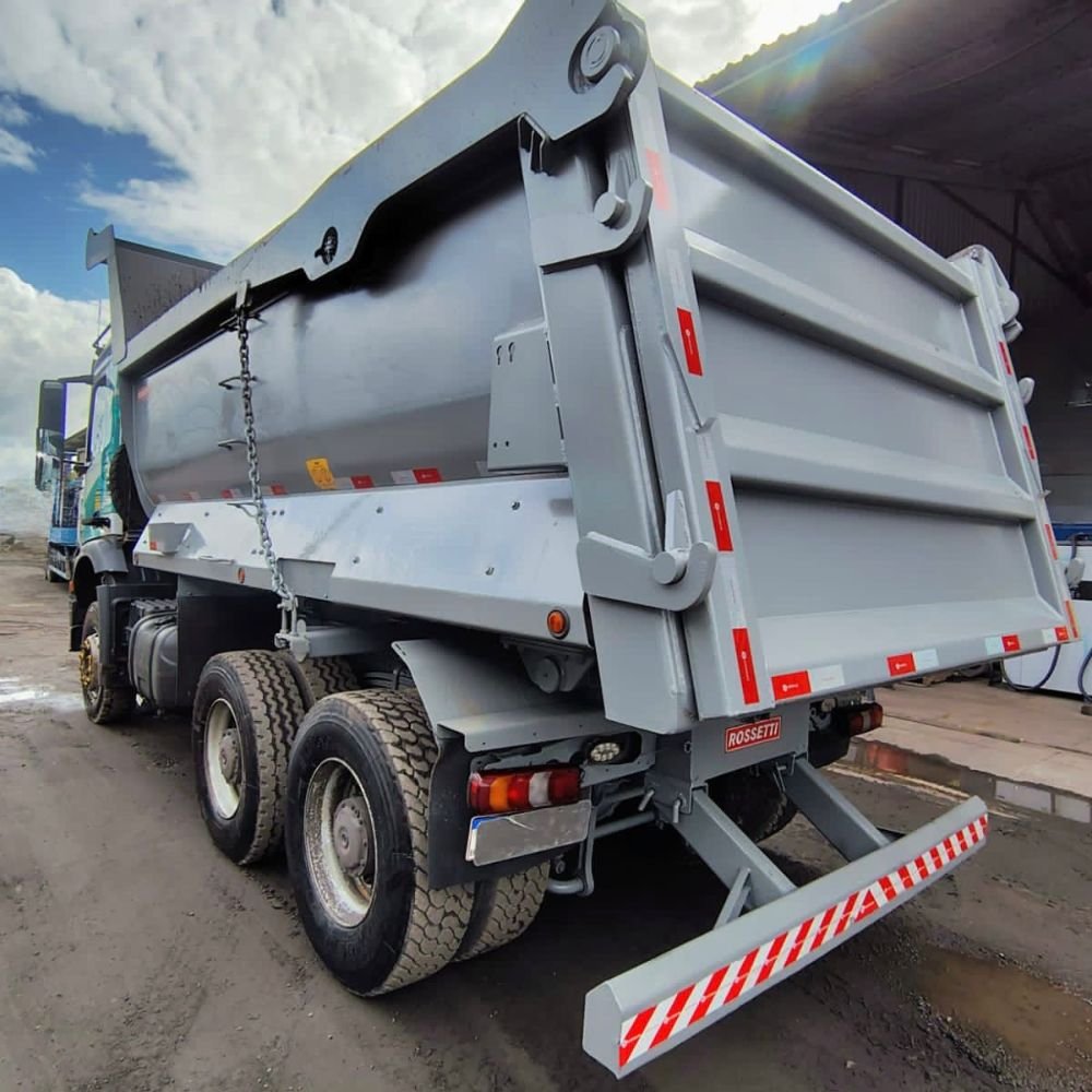 CAMINHÃO MERCEDES-BENZ AROCS 3351 6x4 – BASCULANTE ROSSETTI 16m³ - Imagem 10